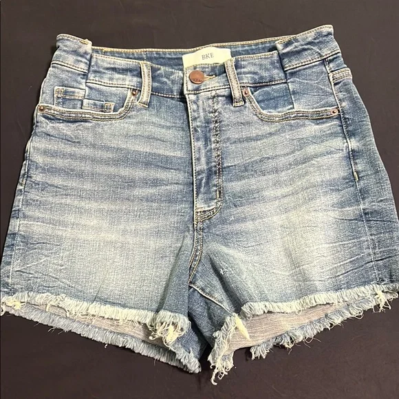 BKE Billie Women's Light Blue Frayed Jean Shorts NWOT - Picture 1 of 3